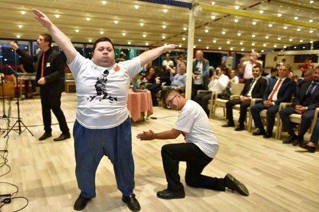 &Ouml;zel &Ccedil;ocuklar Atat&uuml;rk&rsquo;&uuml; Andı 1