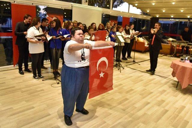 &Ouml;zel &Ccedil;ocuklar Atat&uuml;rk&rsquo;&uuml; Andı 2