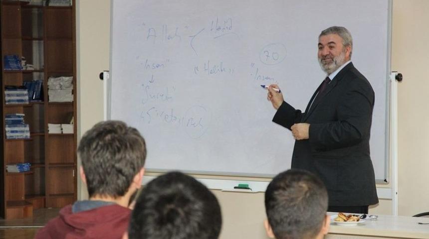 Akademi &Uuml;niversite&rsquo;de Yeni D&ouml;nem Başlıyor