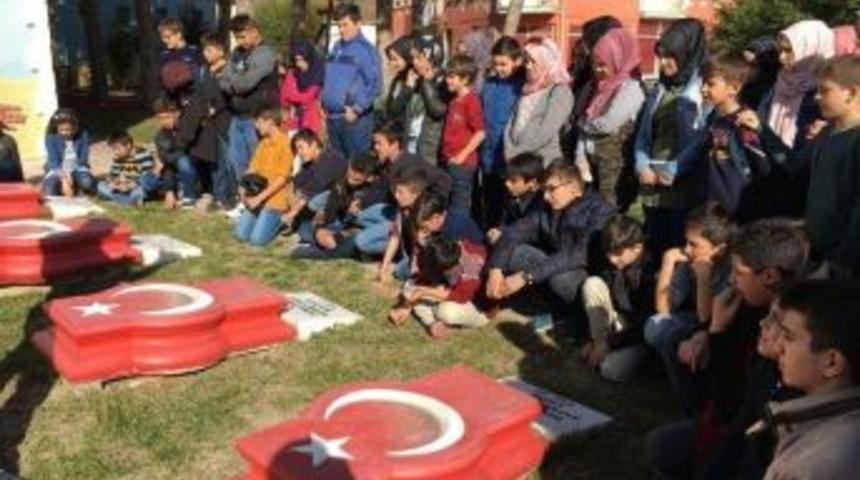 &Ouml;ğrencilerin Şehitlik Ziyareti
