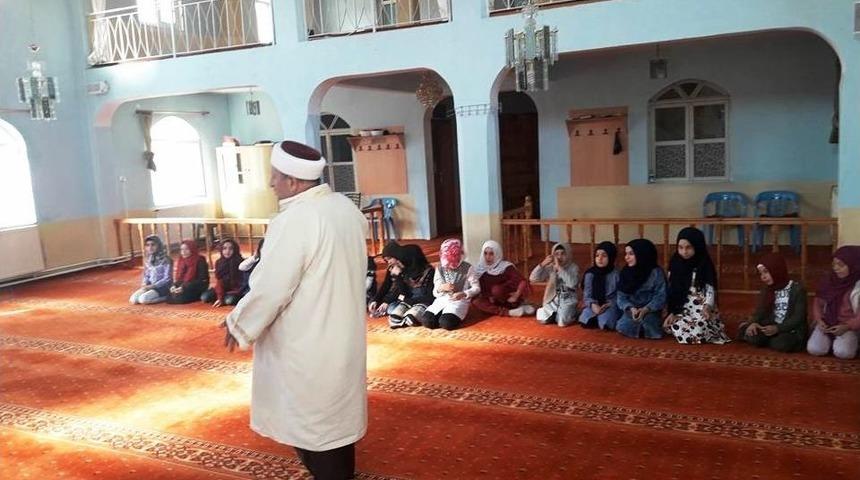 &Ouml;ğrencilerin Cami Ziyareti