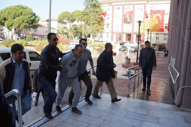 Emniyet Amirinin Aracını Yakan Kundakçı Tutuklandı 2