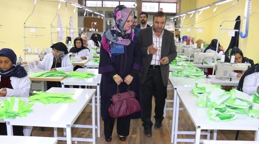 Sağlık Bakanlığı Tarafından Okullar Adağıtılacak Kalemlikler Ak&ccedil;akale&rsquo;de &Uuml;retilecek