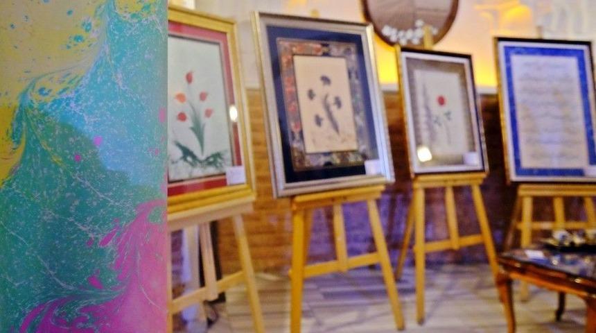 Busmek&rsquo;ten Ebru Sergisi