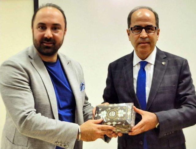 Film Y&ouml;netmeni K&uuml;rşat Kızbaz Ga&uuml;n&rsquo;de 1