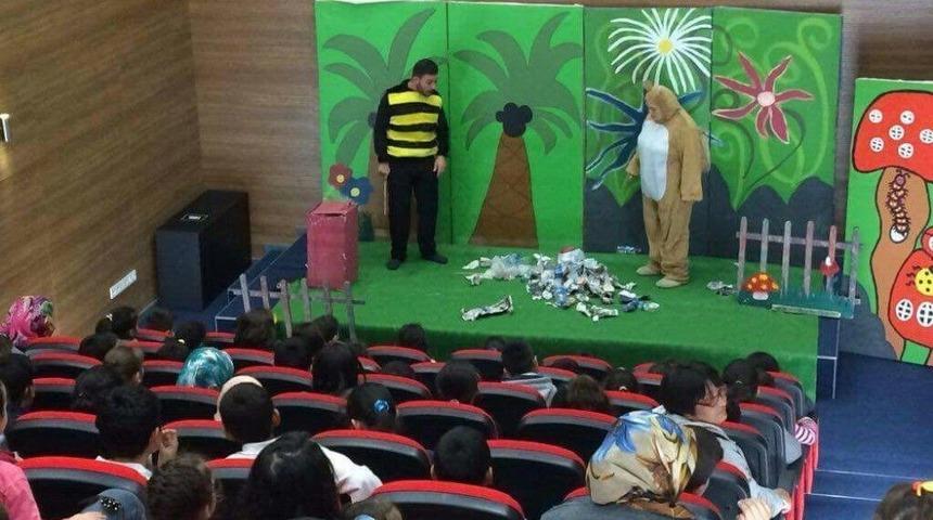 &rsquo;yaramaz Afacanlar&rsquo; Oyunununa Gebzeli &Ccedil;ocuklardan B&uuml;y&uuml;k İlgi