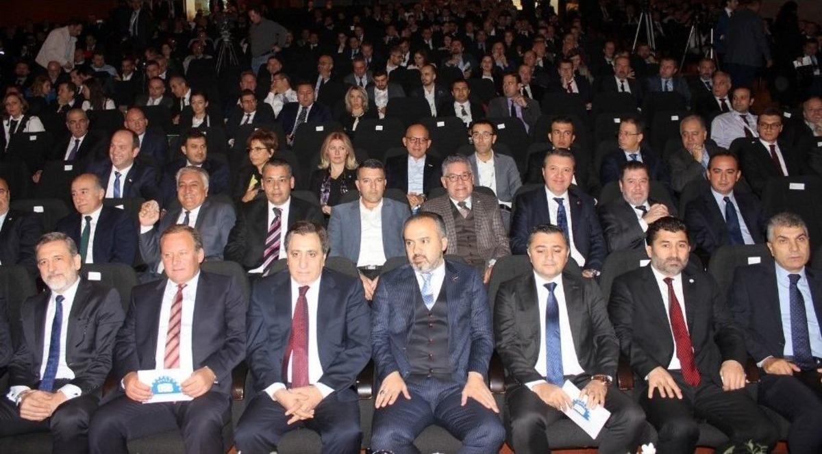 D&uuml;nya Otomotiv Sekt&ouml;r&uuml;n&uuml;n Devleri Bursa&rsquo;da Buluştu