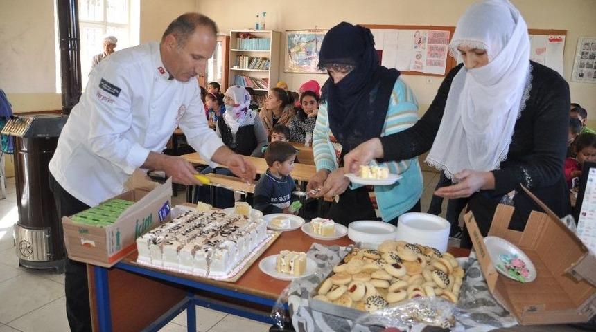 Muş&rsquo;ta "bilin&ccedil;li Beslenme Ve Sağlıklı Nesiller Yetiştirme" Semineri