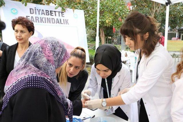 Manisa Büyükşehir Belediyesinden Vatandaşlara Diyabet Testi