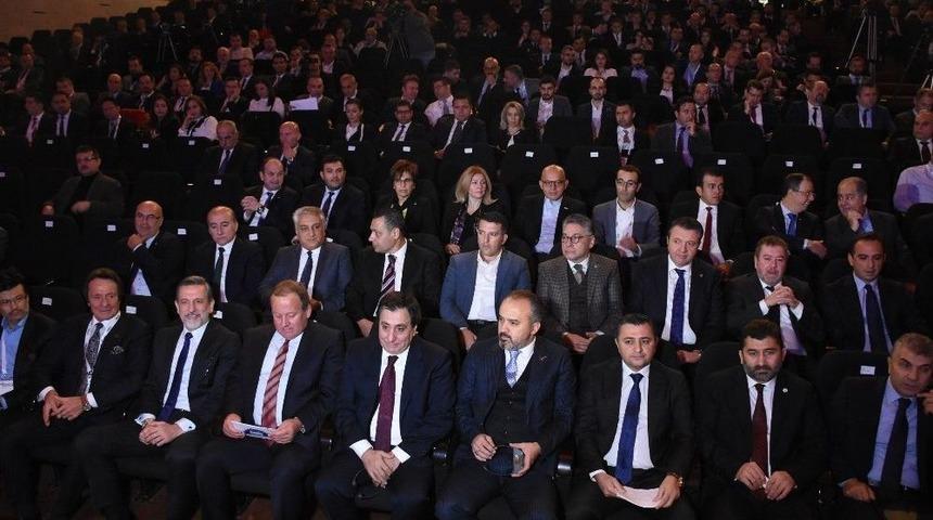 D&uuml;nya Otomotiv Sekt&ouml;r&uuml;n&uuml;n Devleri Bursa&rsquo;da Buluştu
