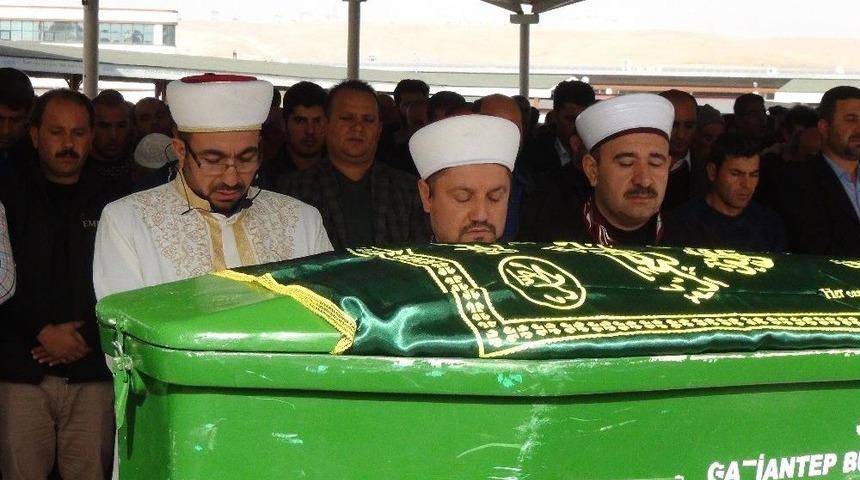 3 Yıl &Ouml;nce Kanseri Yenen &Ccedil;ocuk Kazada Hayatını Kaybetti