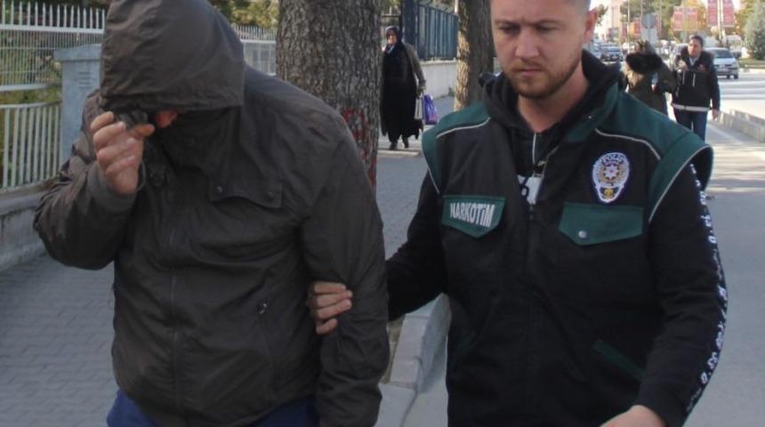 Bolu&rsquo;da Uyuşturucu Operasyonu: 2 G&ouml;zaltı