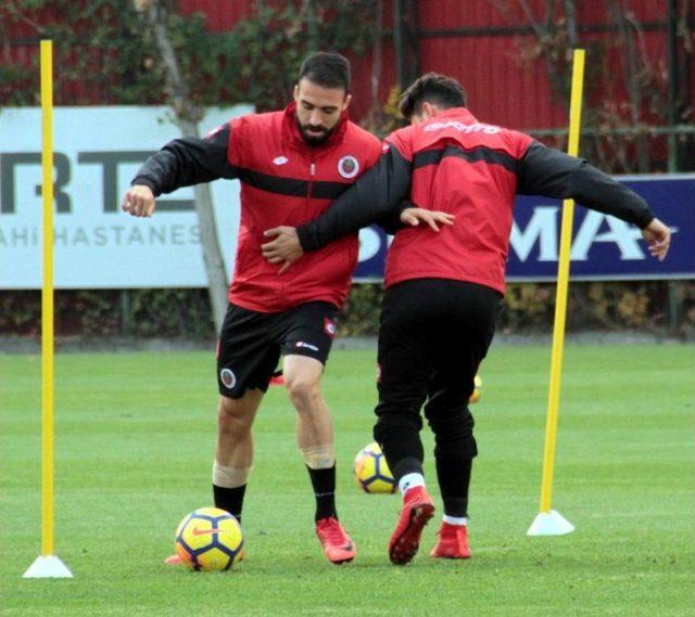 Mesut Bakkal, Kişilikli Duruş Ve Şahsiyetli Mücadele İstedi