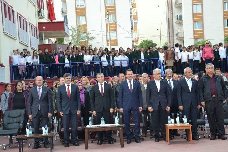 Karahallılar Ortaokuluna Spor Tesisleri Yapıldı G5