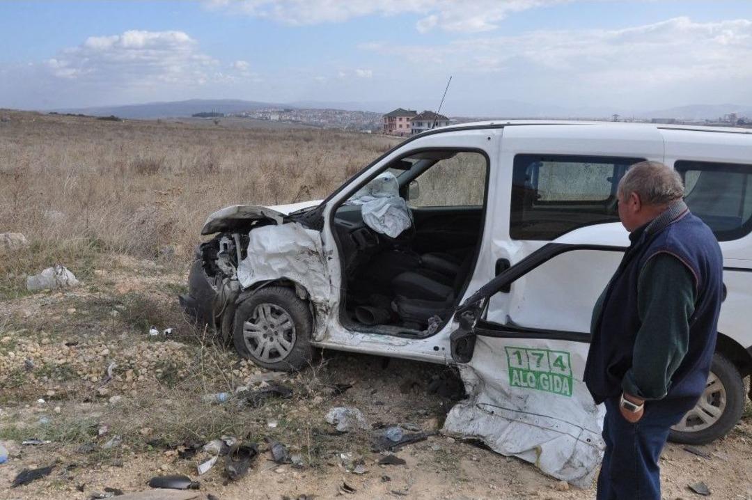 Okul Yolunda Kaza: 6 Yaralı