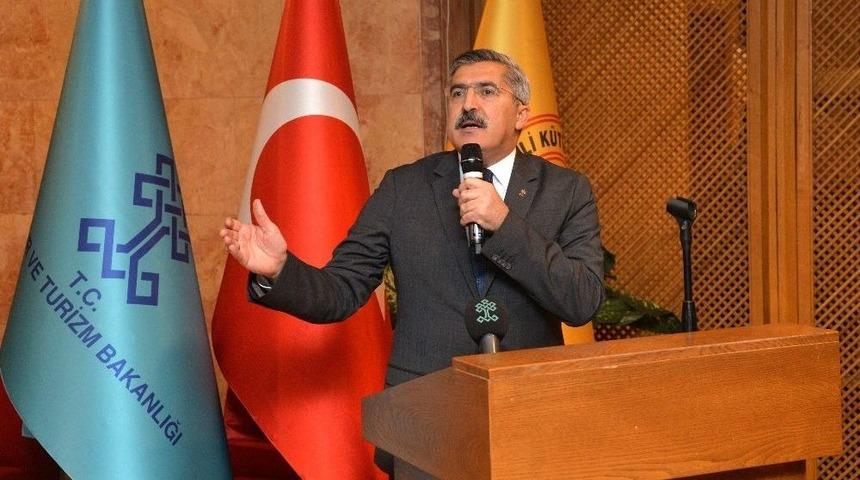 &ldquo;cam Negatiflerde İstanbul&rsquo;un İzleri: İmparatorluktan Cumhuriyete&rdquo; Sergisi Ziyaret&ccedil;ilerini Bekliyor