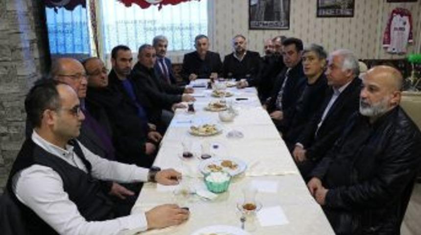 Stk&rsquo;lardan Karab&uuml;kspor&rsquo;a Sahip &Ccedil;ıkın &Ccedil;ağrısı