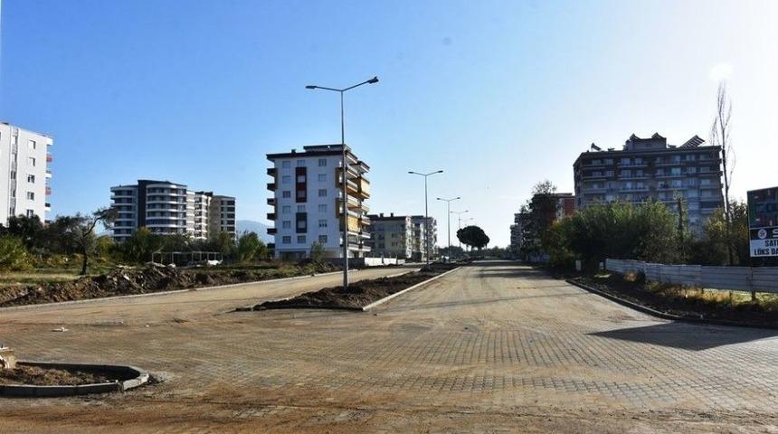 Nazilli Belediyesi Yol Yapım &Ccedil;alışmalarına Hız Kesmeden Devam Ediyor