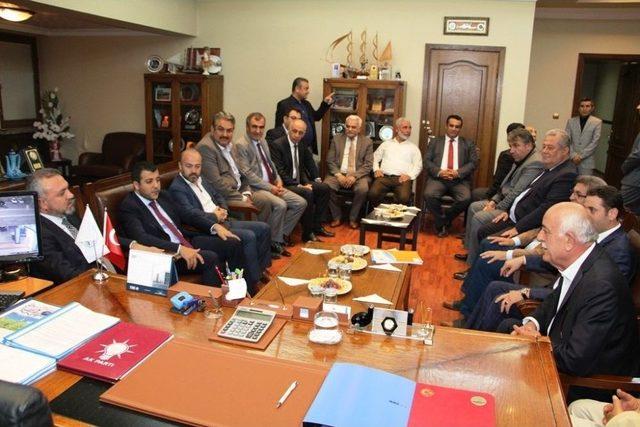 Varol: "ak Parti Belediyecilikte Markadır" 2