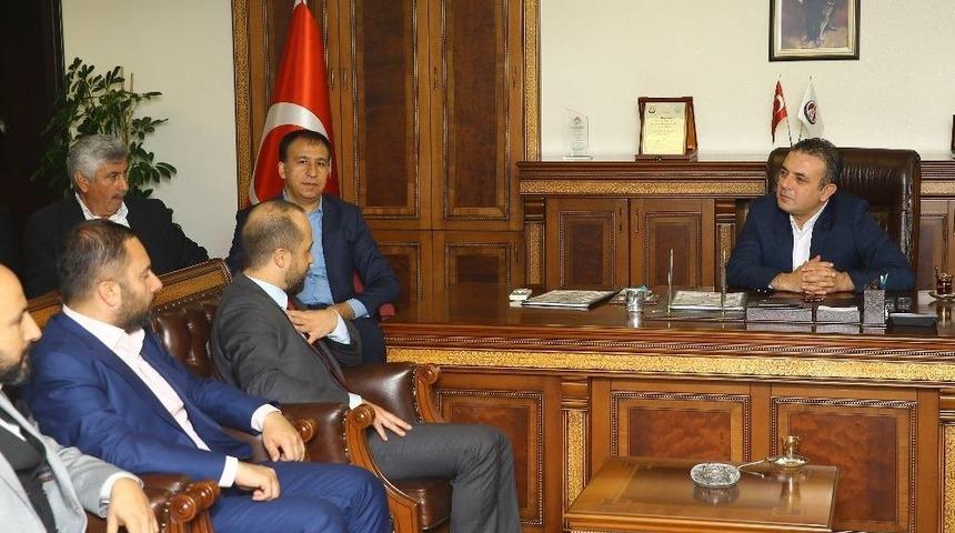 Başkan Ercan Ziyaretleri Kabul Ediyor