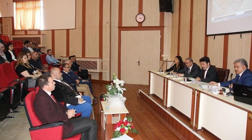 Rektör Prof. Dr. Karacoşkun’un Akademisyenlerle Bir Araya Geldi