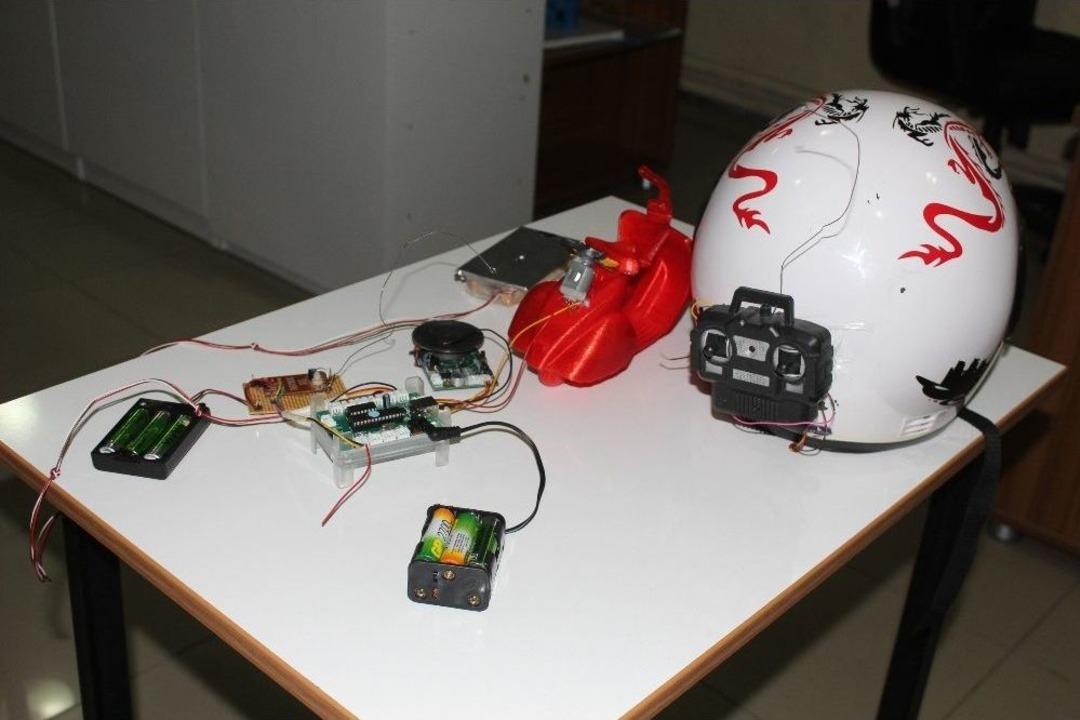 &lsquo;motokask&rsquo; Projesiyle D&uuml;nya Birincisi Oldular