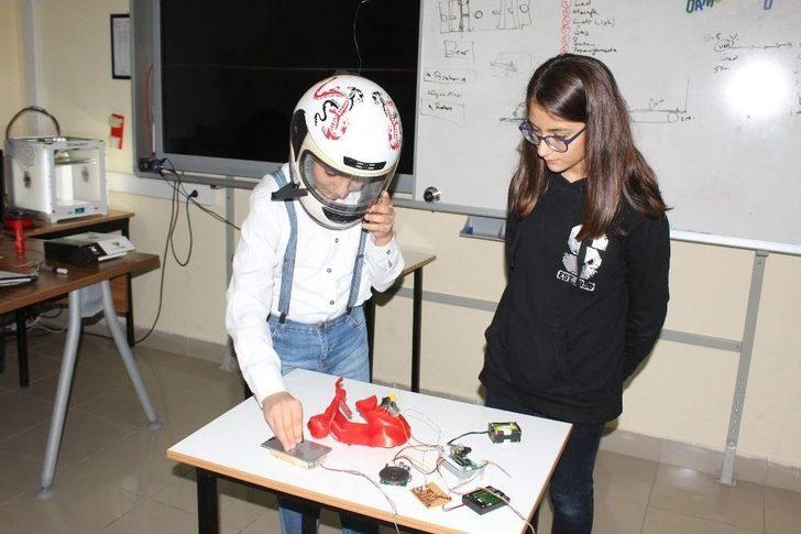 ‘motokask’ Projesiyle Dünya Birincisi Oldular G4