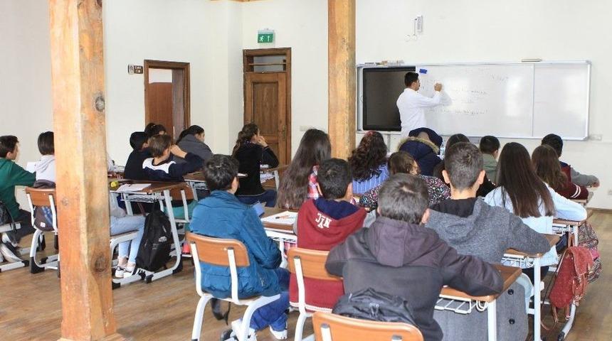 B&uuml;y&uuml;kşehir Gen&ccedil;lik İ&ccedil;in Seferber