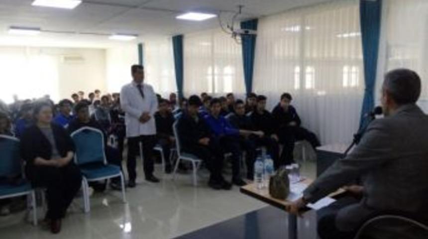 &Ouml;ğrencilere Hz. Peygamber Anlatıldı