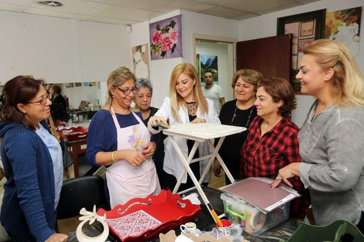 Yenimek&rsquo;te Kursiyerlikten &Ouml;ğretmenliğe