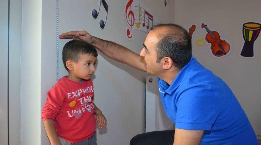 Adıyaman &Uuml;niversitesi Kreşinde Temel Motorik &Ouml;zellikler Testi Uygulandı