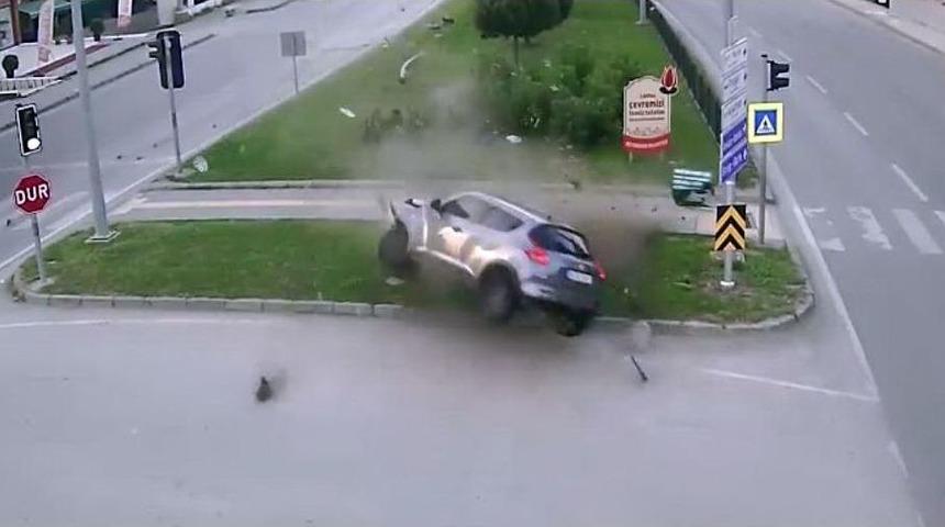 Samsun&rsquo;da Trafik Kazaları Mobese Kameralarına Yansıdı