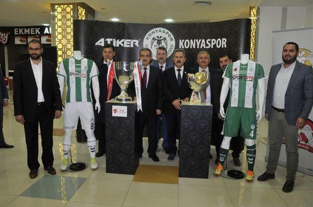 T&uuml;rkiye&rsquo;nin İki B&uuml;y&uuml;k Kupası, Sel&ccedil;uk&rsquo;ta Sergileniyor 2