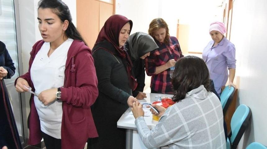 Seminere Katılan Belediye Personeline Şeker Taraması Yapıldı