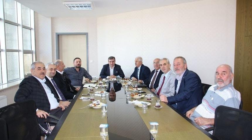 Başkan Yemenici Mahalle Muhtarlarıyla İstişare Toplantısı Yaptı