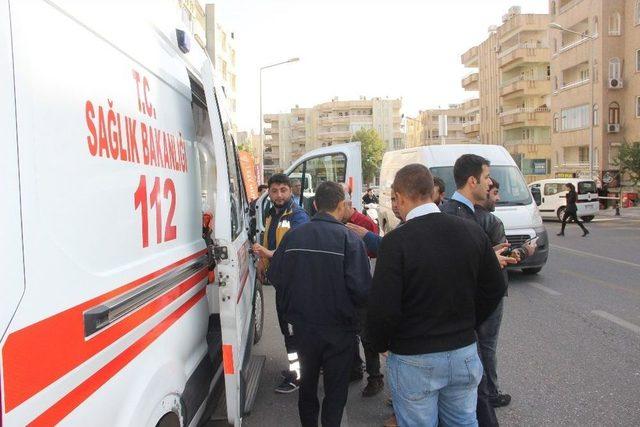 Şanlıurfa&rsquo;da Trafik Kazası: 1&rsquo;i Polis 2 Yaralı 2