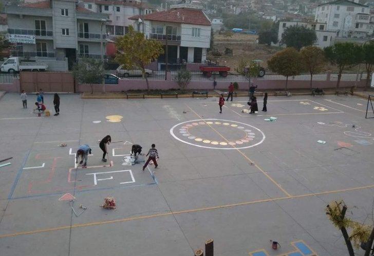 Hem Okul Hem Öğrenciler Rengarenk Oldu G3