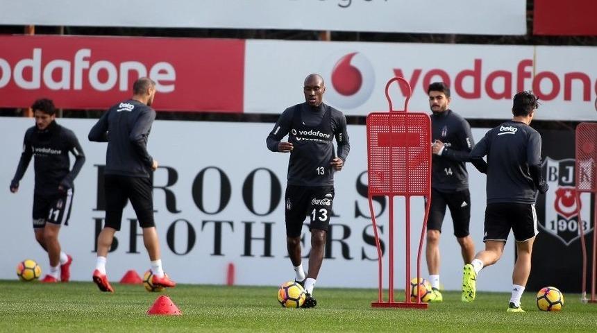 Beşiktaş, Kondisyon Ve Taktik &Ccedil;alıştı