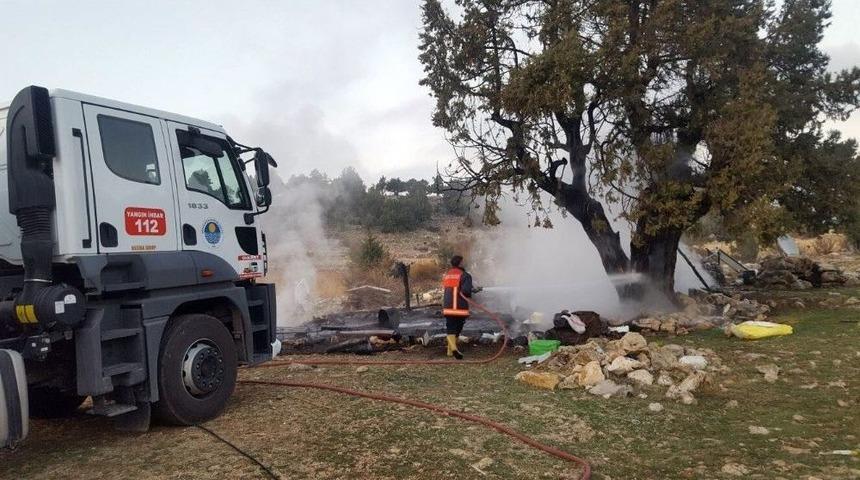 Silifke&rsquo;de 18 Aylık &Ccedil;ocuk Yanarak Hayatını Kaybetti