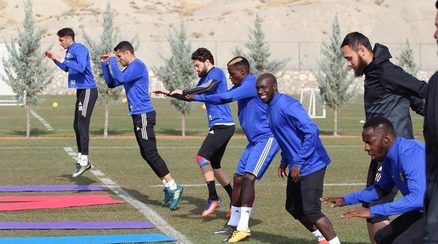 E. Yeni Malatyaspor&rsquo;da Milli Futbolcular D&ouml;nd&uuml;