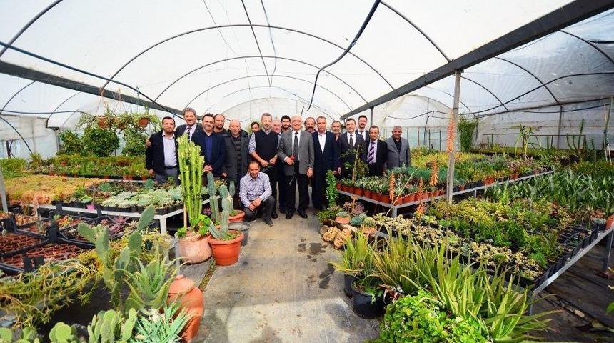 Muğla&rsquo;nın &Ccedil;i&ccedil;eklerini &Uuml;reten &Ccedil;i&ccedil;ekler