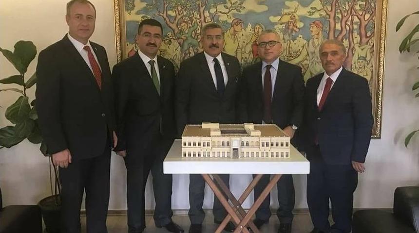 Niğde K&uuml;lt&uuml;r Han Projesi İ&ccedil;in Ankara&rsquo;da G&ouml;r&uuml;şmeler Yapıldı