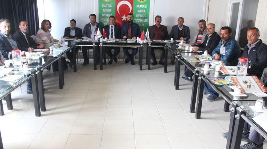 Koyun Ve Ke&ccedil;i Yetiştiricilerine Hibe Konusunda Bilgilendirme Yapıldı