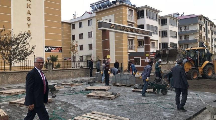 Bingöl’de, Üstyapı Çalışmalarının Yüzde 80’i Tamamlandı