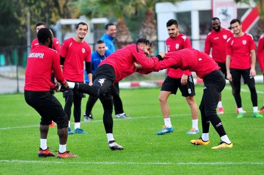 Samsunspor Kaptanı Solakel&rsquo;den İddialı A&ccedil;ıklamalar