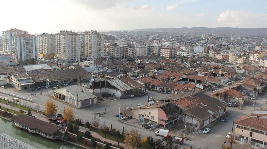 Bakan A&ccedil;ıkladı. Sivas Sanayi Sitesi Taşınıyor.