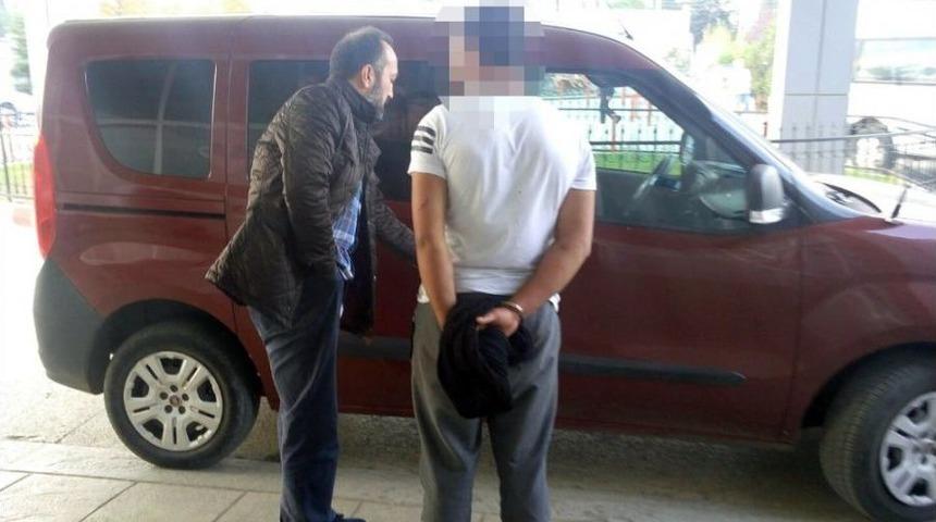 Dolmuş Parası İstediği Polisi Darp Etti