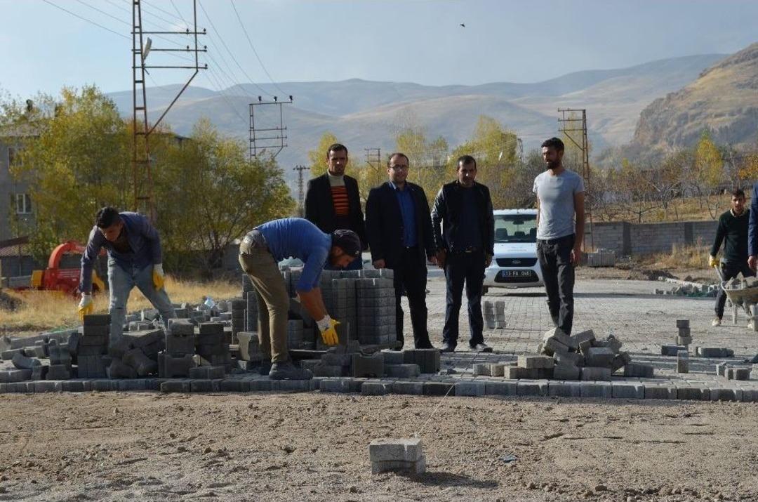 Adilcevaz&rsquo;da Yıllardır Yaşanan Yol Sorunu &Ccedil;&ouml;z&uuml;ld&uuml;