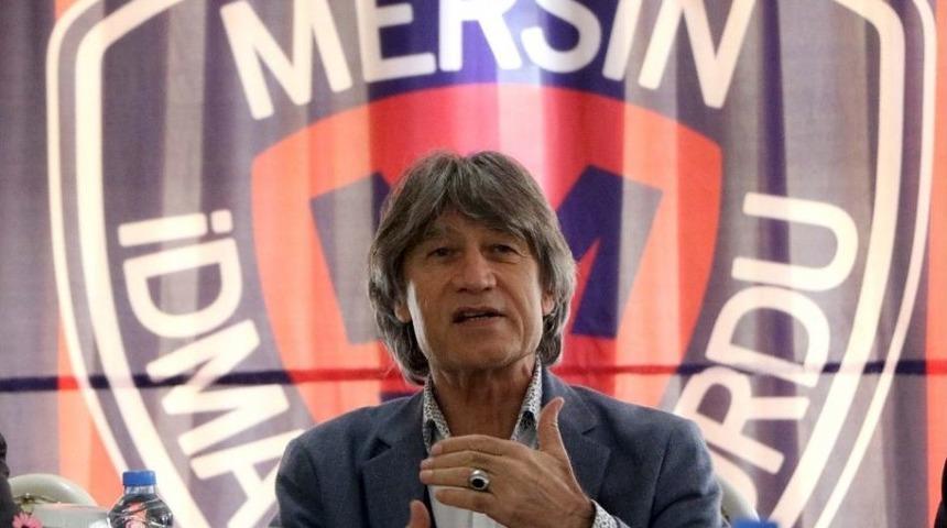 Hamit İzol: "tahta &Ouml;nemli Değil, &Ouml;nemli Olan Dosyalardır"