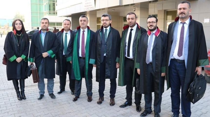 Başbakanlık Vekili Avukattan Fet&ouml; Sanıklarına Tepki: